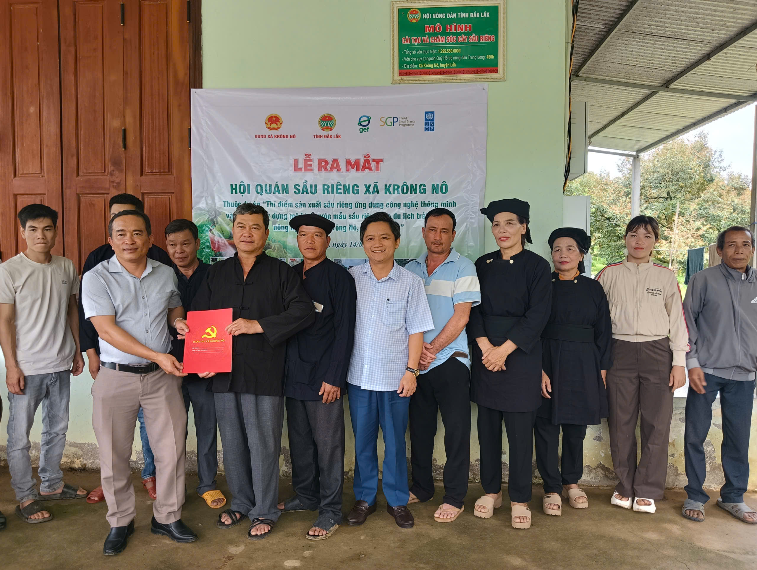 hinh ra mat hoi quan sau rieng